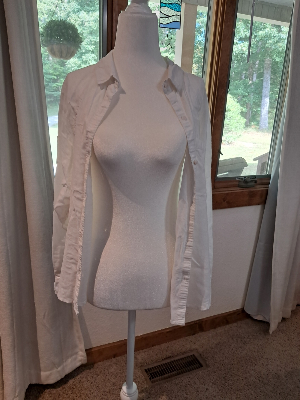 aerie White Button-Down Shirt - Lightweight Classic XS